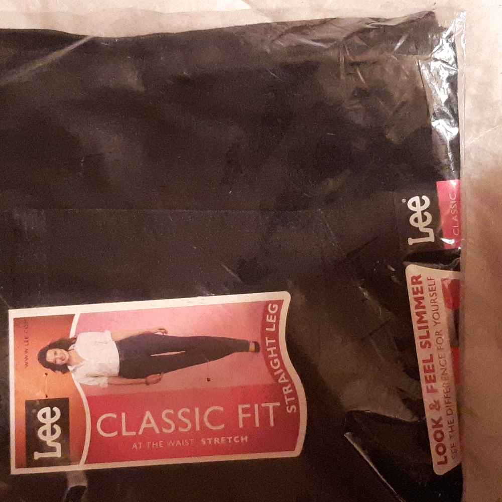 NEW SEALED, 14S, BLACK JEANS, STRAIGHT, PETITE WOMENS